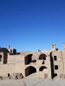 Isfahan- Naein- Maybod – Chak chak- Kharanaq