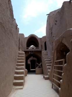 Sar-Yazd Castle